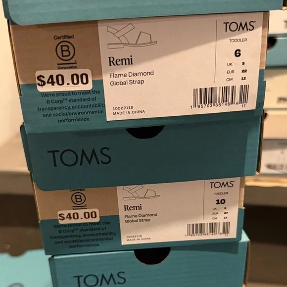 Toms Kids Vibrant Orange and Pink Sandals - Picture 5 of 5